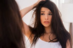Hausmittel gegen trockene & spröde Haare