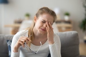 Trockene Augen behandeln