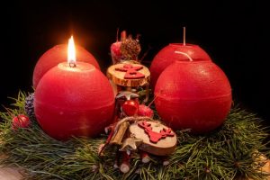 Frischer Adventskranz lange haltbar