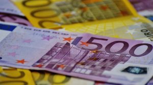 Geld Sparen durch clever Einkaufen im Internet.