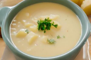 Avocado-Kartoffel-Suppe.
